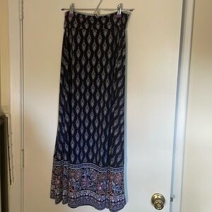 Flowy patterned maxi skirt. Small. Stretchy material. Waist folds over.